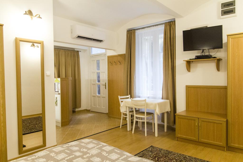 Authentic Grand Boulevard Βουδαπέστη Εξωτερικό φωτογραφία