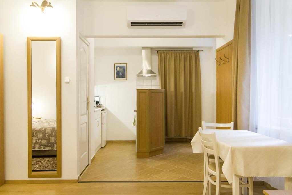 Authentic Grand Boulevard Βουδαπέστη Εξωτερικό φωτογραφία